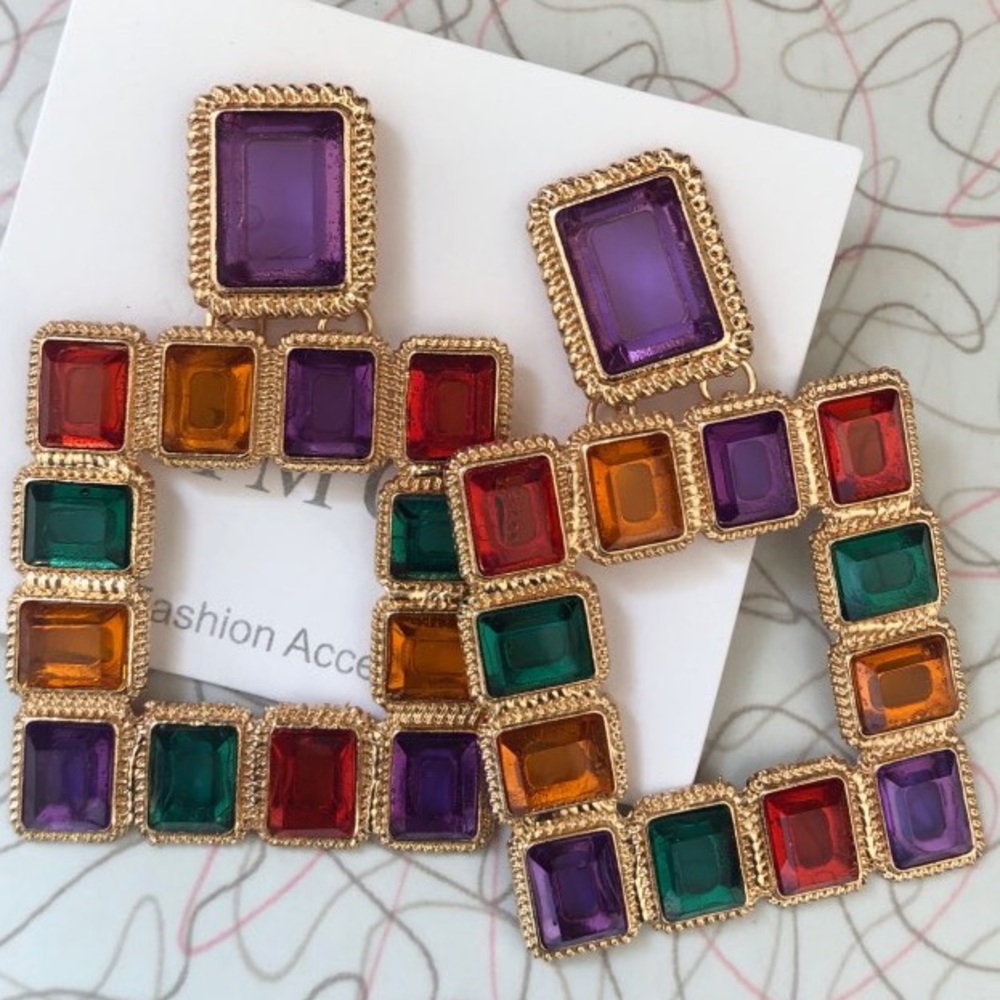 Gold statement earrings - Picture 5 of 8